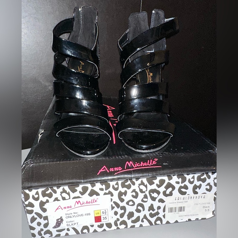 Black Fashion Nova heels. 5.5.